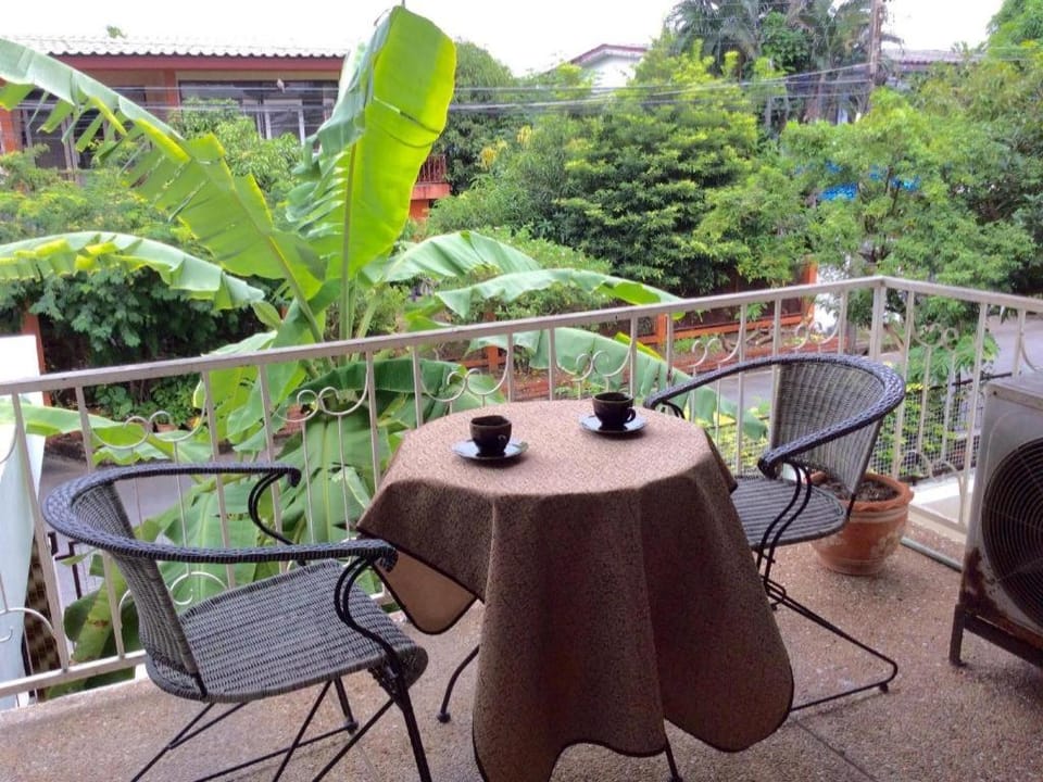 Naturbliss Resort Village Resort in Bangkok