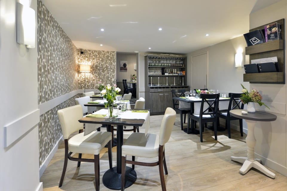 Logis Hotel Restaurant Cristal Hotel in Saumur