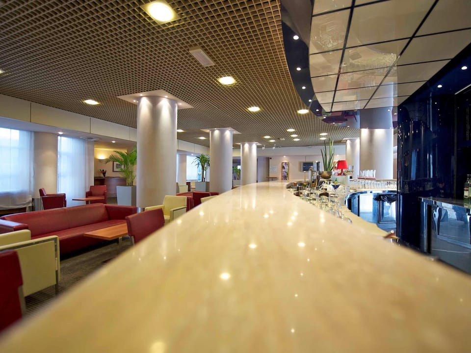 Bar/lounge