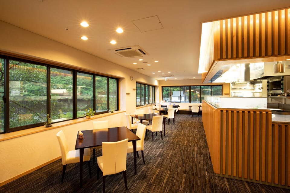 Nakatsukeikoku Yunomori Hotel in Japan