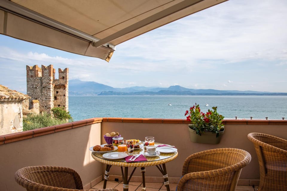Hotel Degli Oleandri Hotel in Sirmione