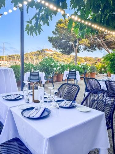 Hotel Helios & SPA - Ile des Embiez Hotel in Six-Fours-les-Plages