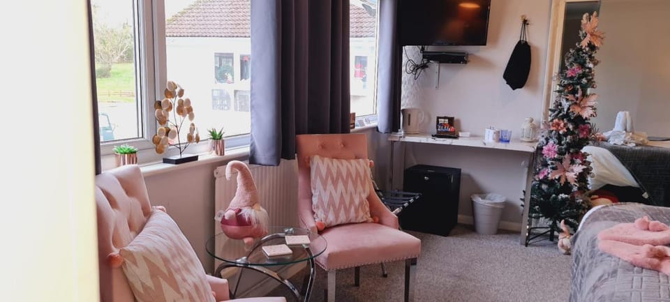 The Riverside inn Inn in England