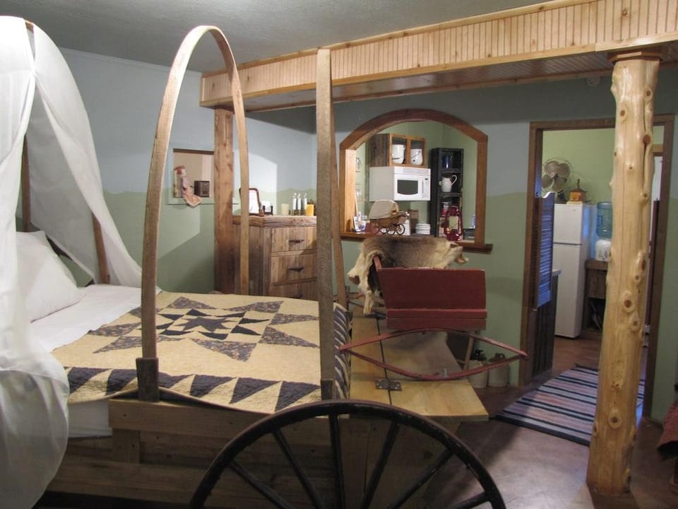 Covered Wagon B&B Guesthouse Hotel in Rio Grande