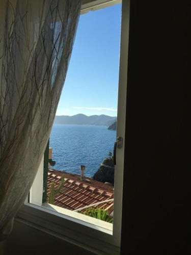 La Linea D'Acqua Hotel in Manarola