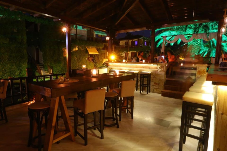 Bar/lounge