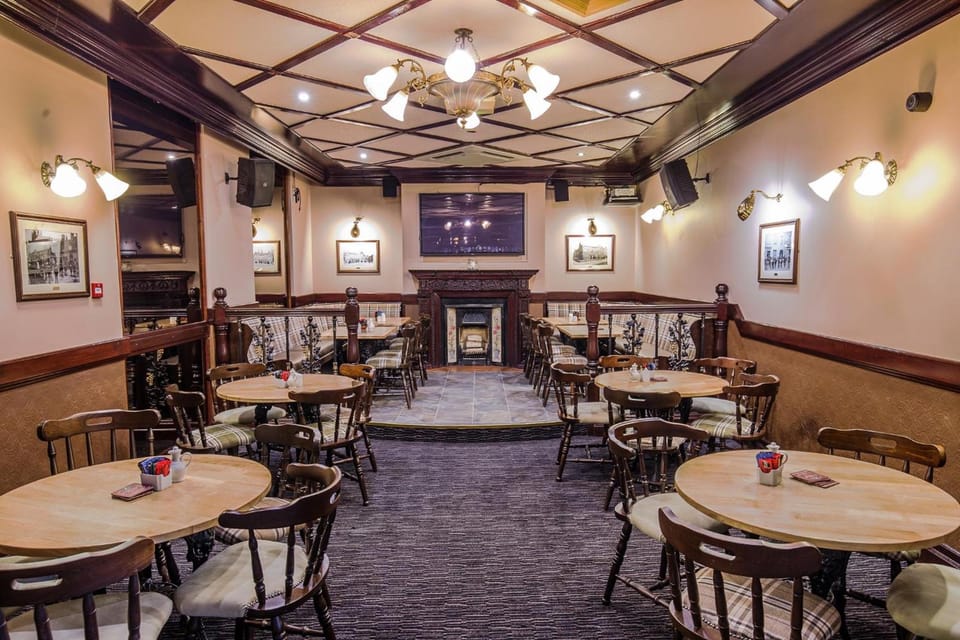 Globe Inn Inn in Tamworth
