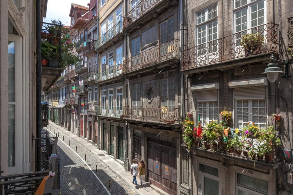 Being Porto Hostel Hostel in Porto