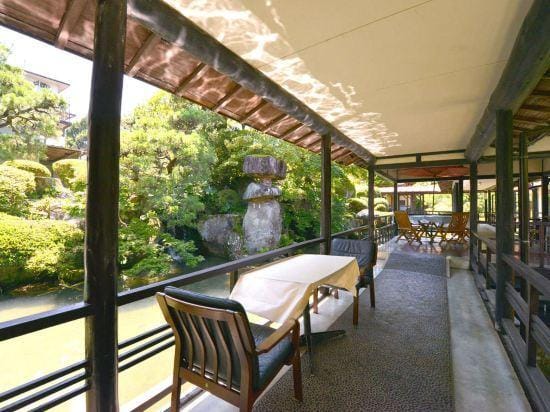 Shisuien Hotel in Japan