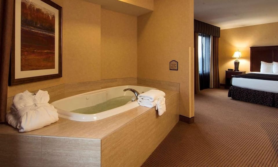 Grand Hotel at Bridgeport Hotel in Clackamas County