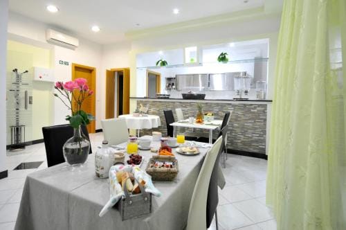 Apartments & Rooms Villa Maslina Hotel in Trogir