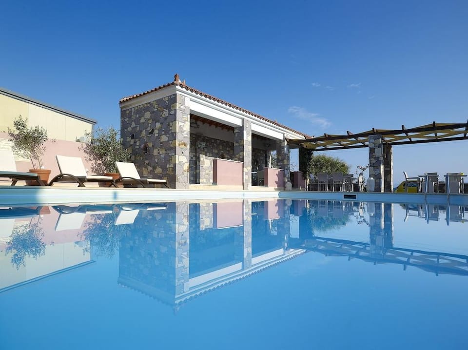 Aeolis Apartments & Studios Hotel in İzmir Province