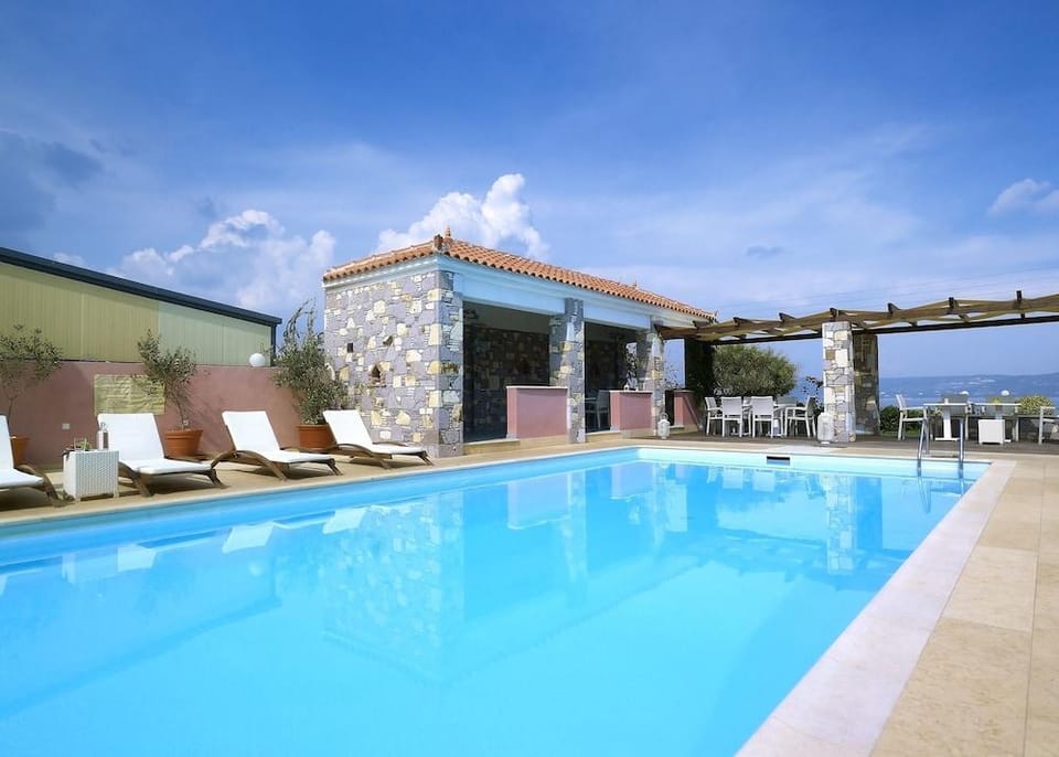 Aeolis Apartments & Studios Hotel in İzmir Province