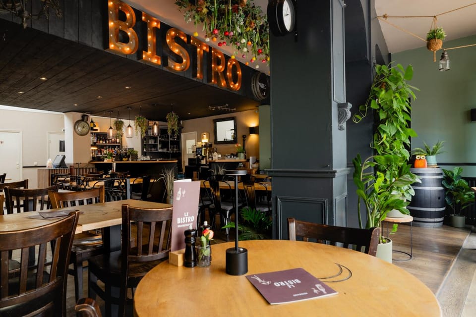 Le Bistro Hotel in Limburg (province)