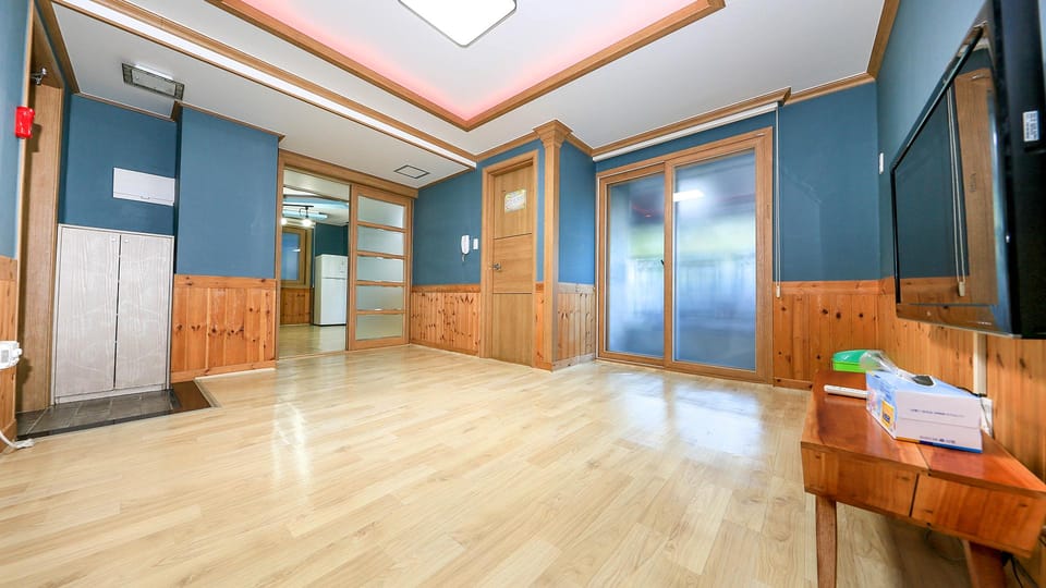 Daecheon Pretty Pension Hotel in South Korea