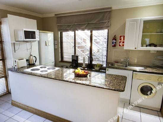 Bellgrove Guest House Sandton Hotel in Sandton