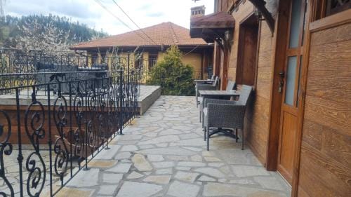 Guest House Zlatniyat Telets Hotel in Plovdiv Province