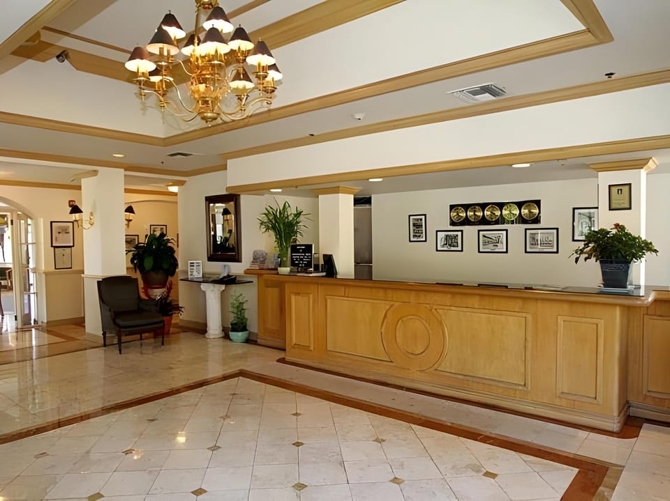 Hotel Chateaubleau Hotel in Coral Gables