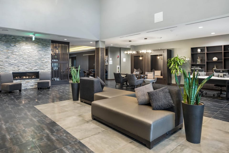 Holiday Inn & Suites Silicon Valley - Milpitas by IHG Hotel in Milpitas