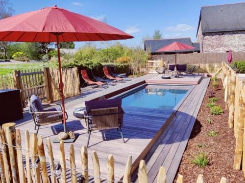 Manoir le Courtillon Hotel in Bruz