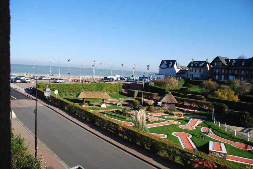 Hotel Des Bains Hotel in Normandy