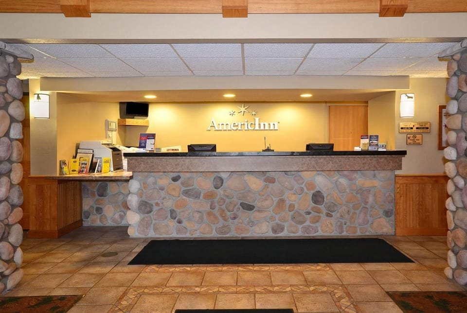 Black Beach Inn by GrandStay Hotel in Wisconsin