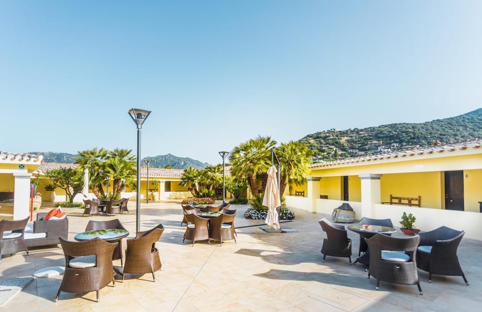 Hotel Fiore Di Maggio Hotel in Sardinia