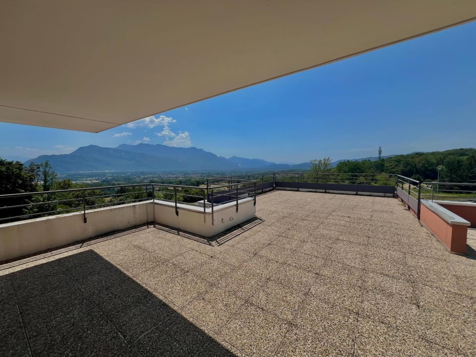 Hotel Le Palladior Voiron Hotel in Auvergne-Rhône-Alpes