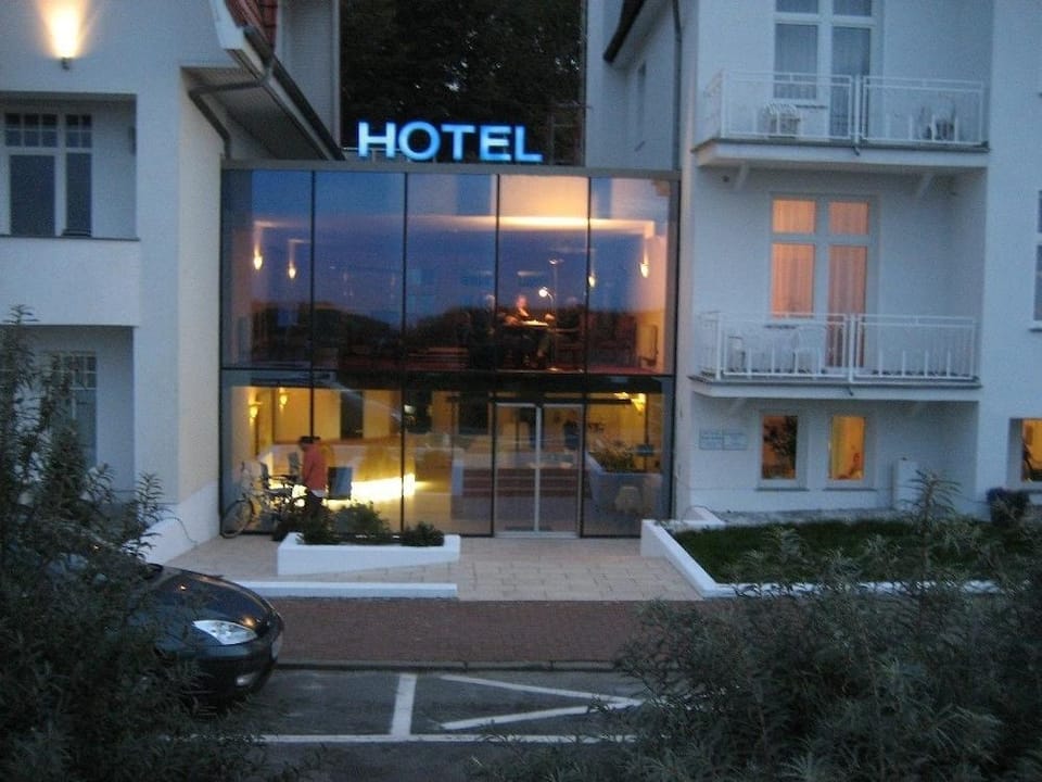 "Sanddorn", Kur- und Ferienhotel, Direkte Strandlage, Fahrstuhl Hotel in Mecklenburg-Vorpommern, Germany