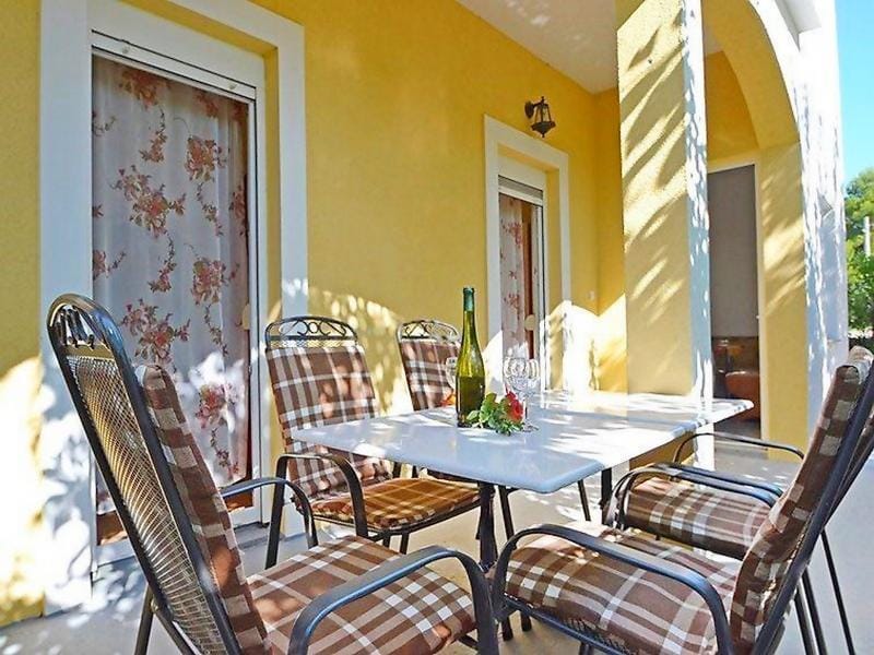 Apartments Bucic Hotel in Seline