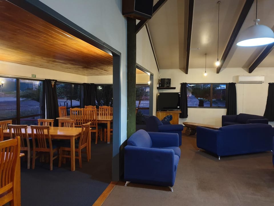 Manowhenua Lodge Hostel Hostel in Manawatū-Whanganui, New Zealand