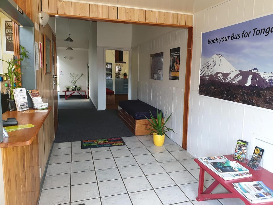 Manowhenua Lodge Hostel Hostel in Manawatū-Whanganui, New Zealand
