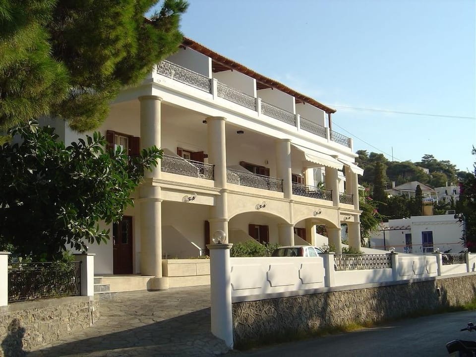 Oasis Hotel Hotel in Kalymnos