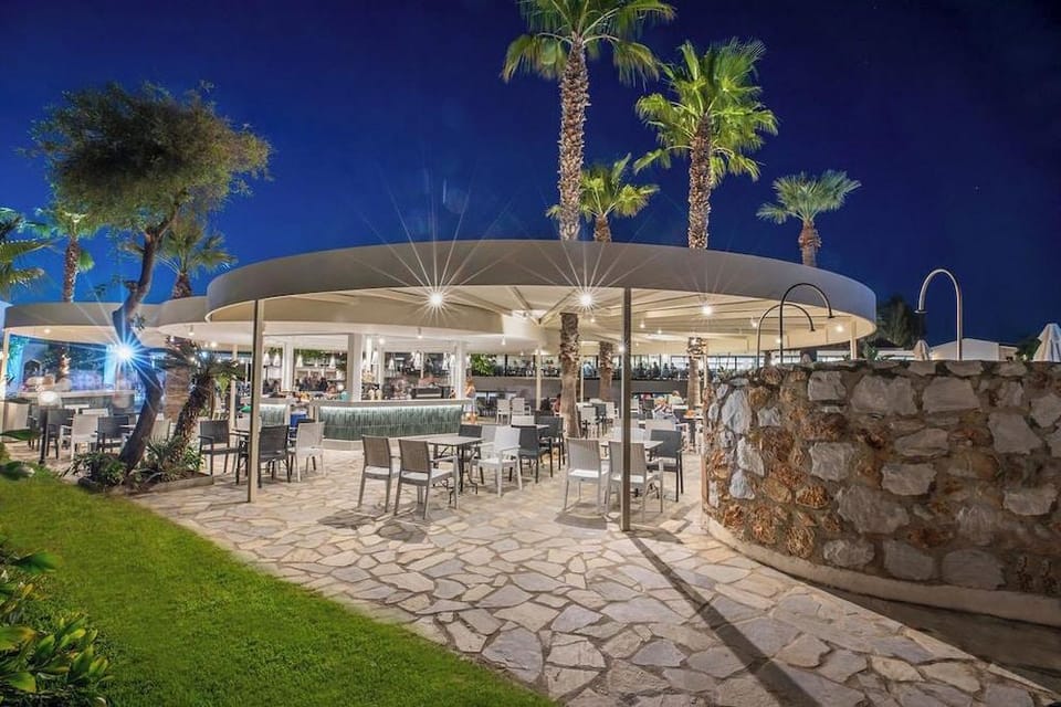 Golden Coast Hotel & Bungalows - All Inclusive Hotel in East Attica Regional Unit, Greece