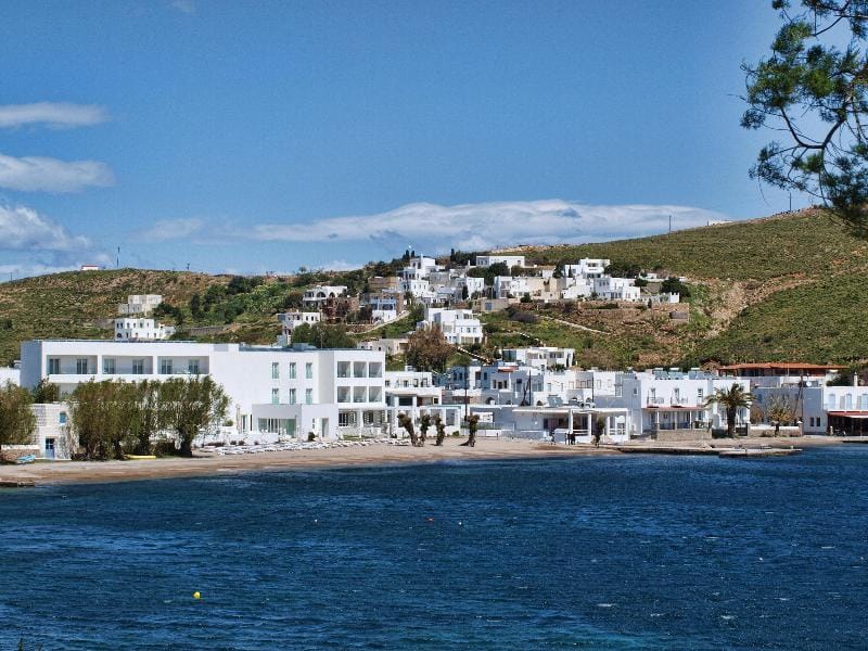 Silver Beach Hotel in Decentralized Administration of the Aegean