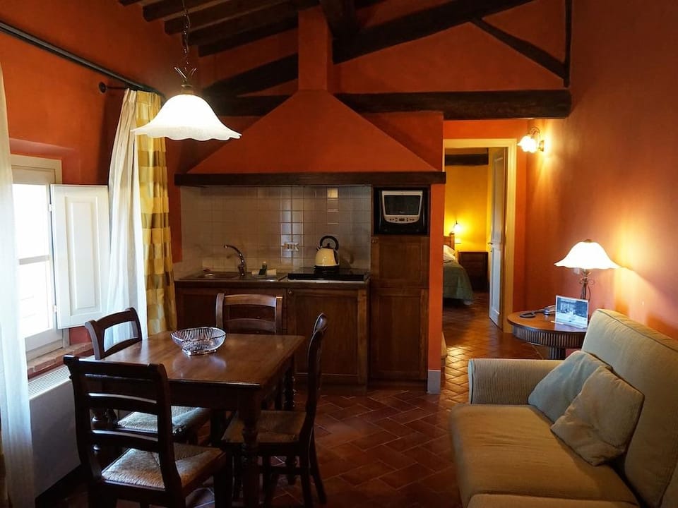 Borgo Colleoli Resort Hotel in Tuscany