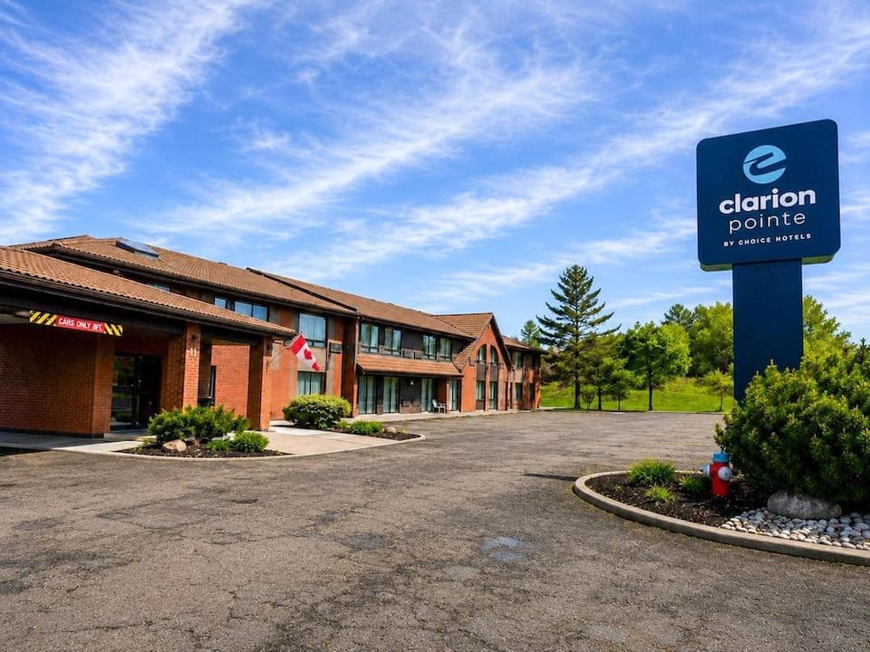 Clarion Pointe Hotel in New Brunswick