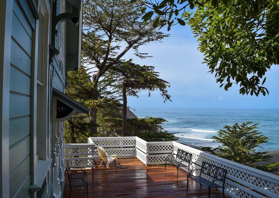 Wharf Master's Inn Hotel in Point Arena