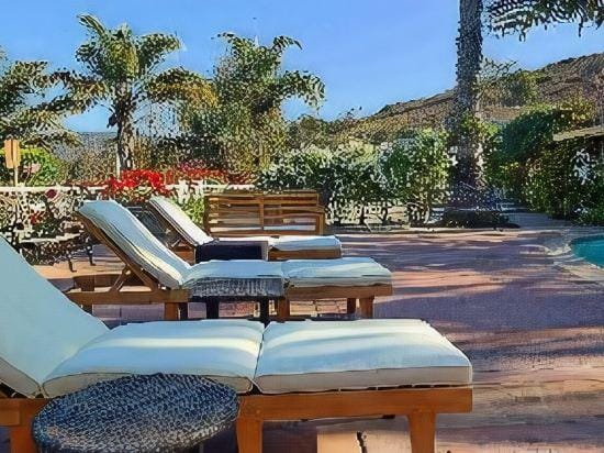 Malibu Country Inn Hotel in Malibu
