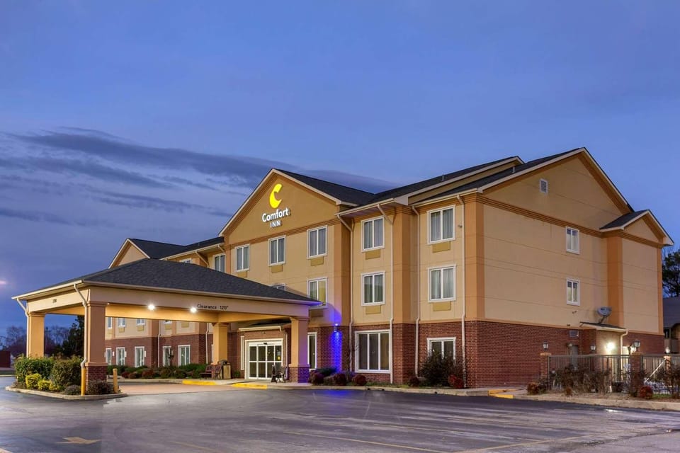 Comfort Inn Hotel in Marion