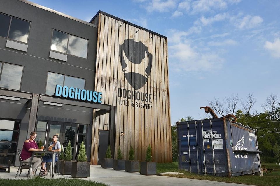 DogHouse Columbus Hotel in Ohio