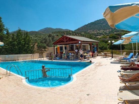 Elpis Studio Apartments Hotel in Crete