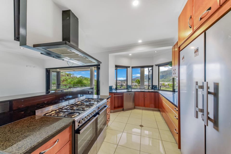 at Waterfront Whitsunday Retreat - Adults Only Apartment hotel in Airlie Beach