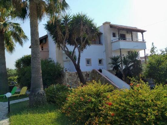Pardalakis Studios Hotel in Crete