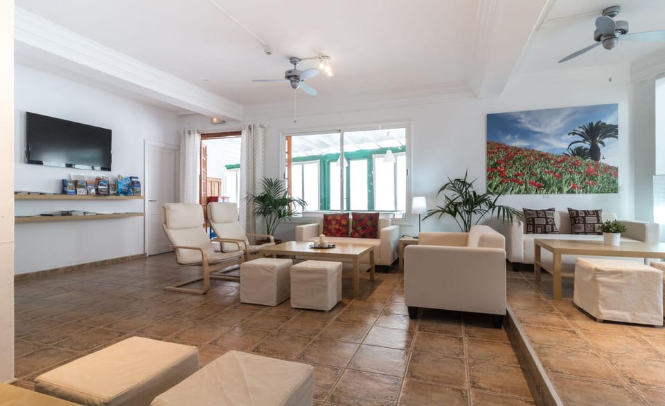 Apartamentos El Guarapo Apartment hotel in Costa Teguise