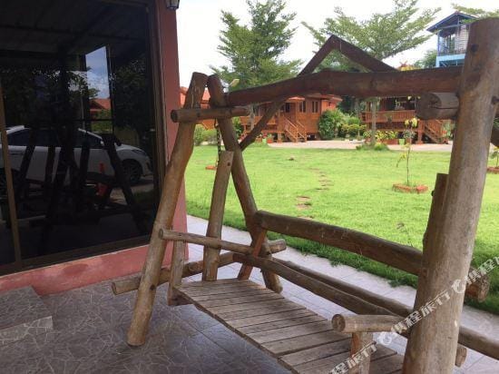 Bank Resort Hotel in Laos