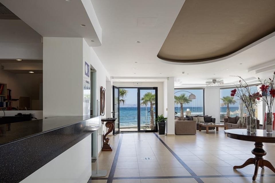 Golden Bay Hotel in Crete