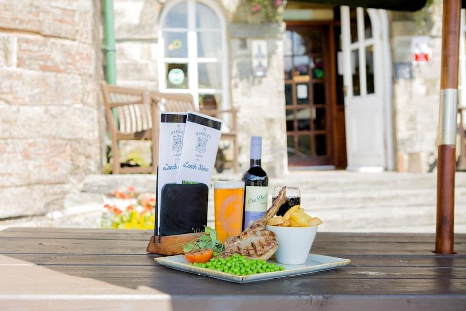 The Oakeley Arms Hotel Hotel in Trawsfynydd