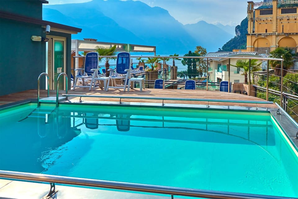 Hotel Europa - Skypool & Panorama Hotel in Riva del Garda
