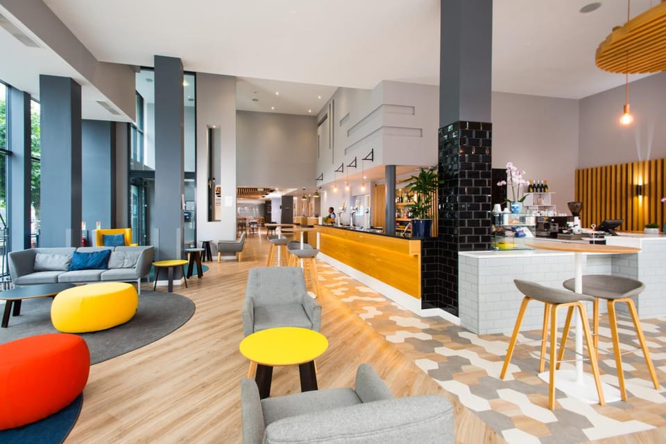 Bar/lounge